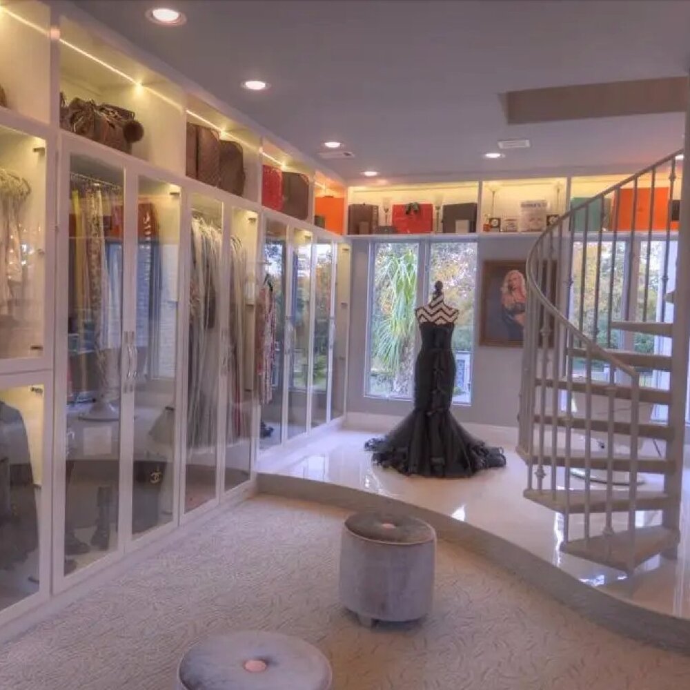 Meet your Posher, Lady M